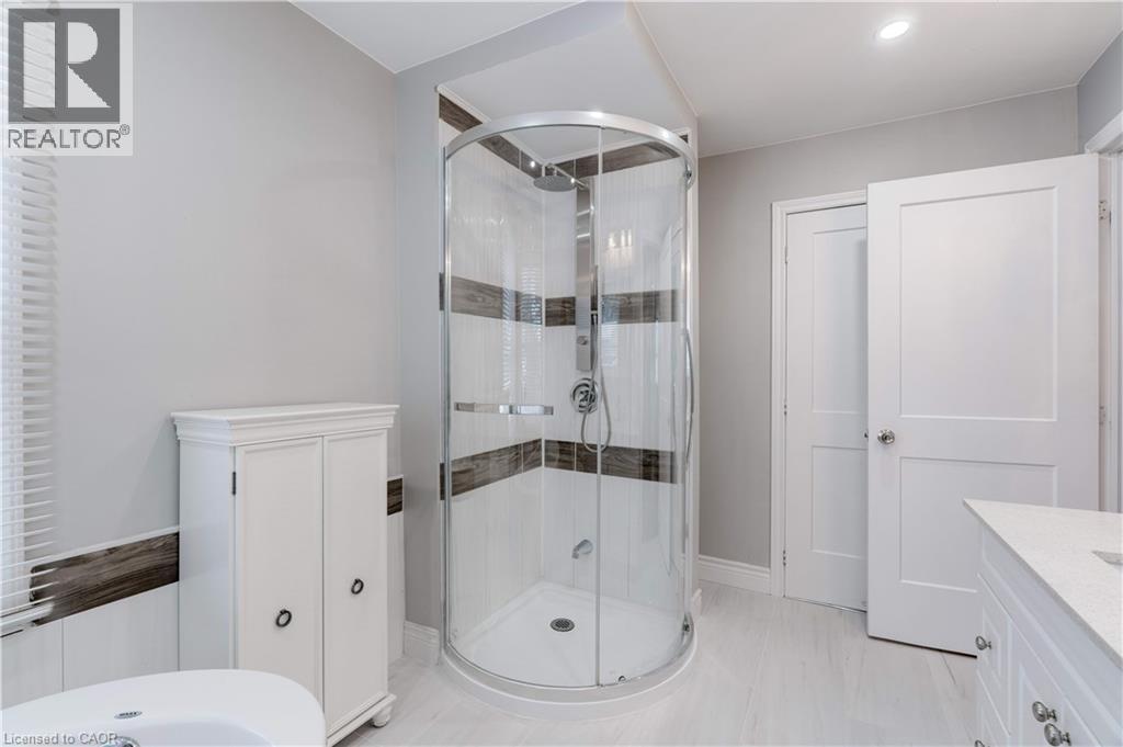 284 Walter Avenue N, Hamilton, Ontario L8H 5R4 - Photo 12 - 40787974