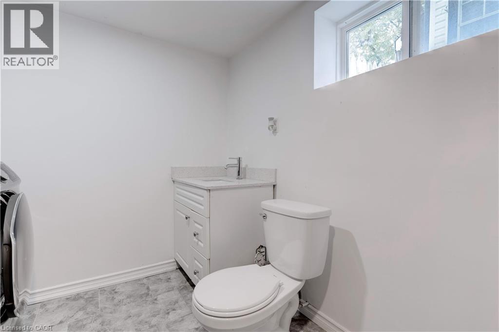 284 Walter Avenue N, Hamilton, Ontario L8H 5R4 - Photo 33 - 40787974