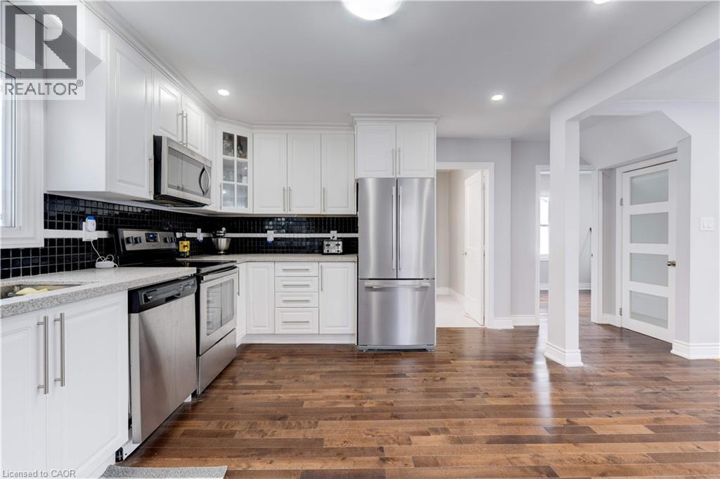 284 Walter Avenue N, Hamilton, Ontario L8H 5R4 - Photo 4 - 40787974