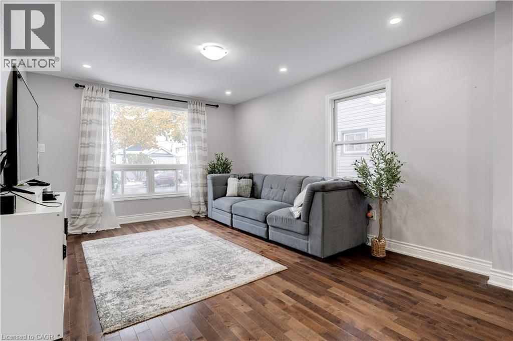 284 Walter Avenue N, Hamilton, Ontario L8H 5R4 - Photo 9 - 40787974