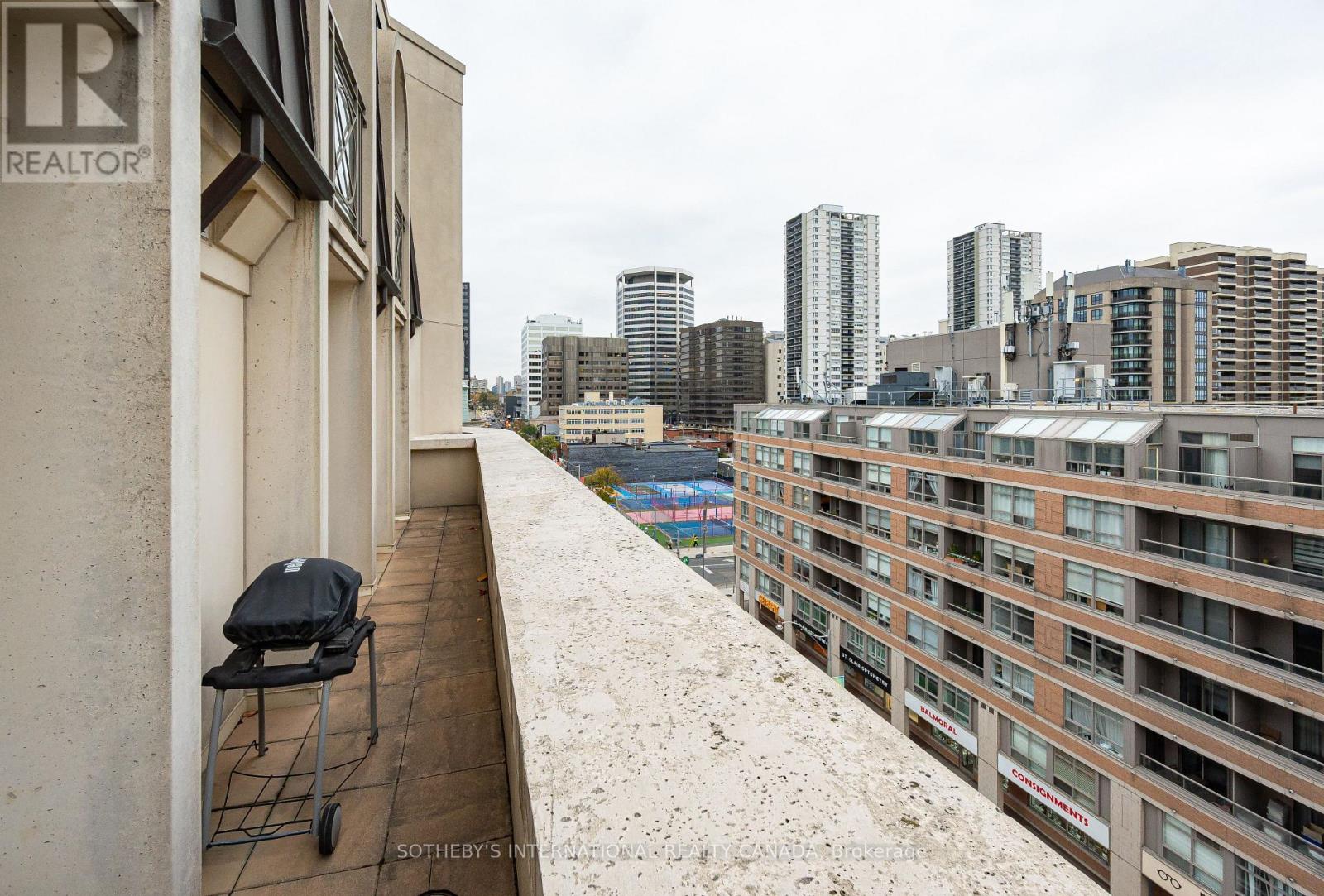 803 - 1 Balmoral Avenue, Toronto, Ontario  M4V 3B9 - Photo 6 - C12540546