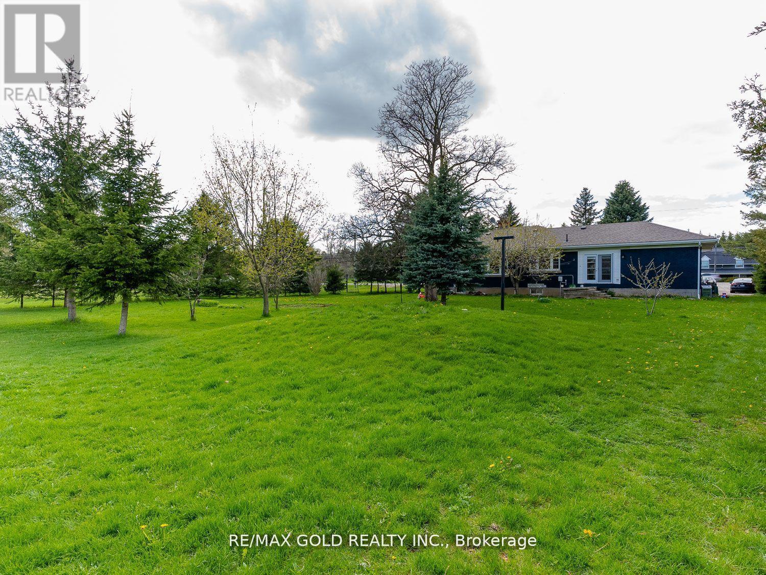 8017 Highway 7 S, Guelph/eramosa, Ontario  N1H 6H8 - Photo 23 - X12430970