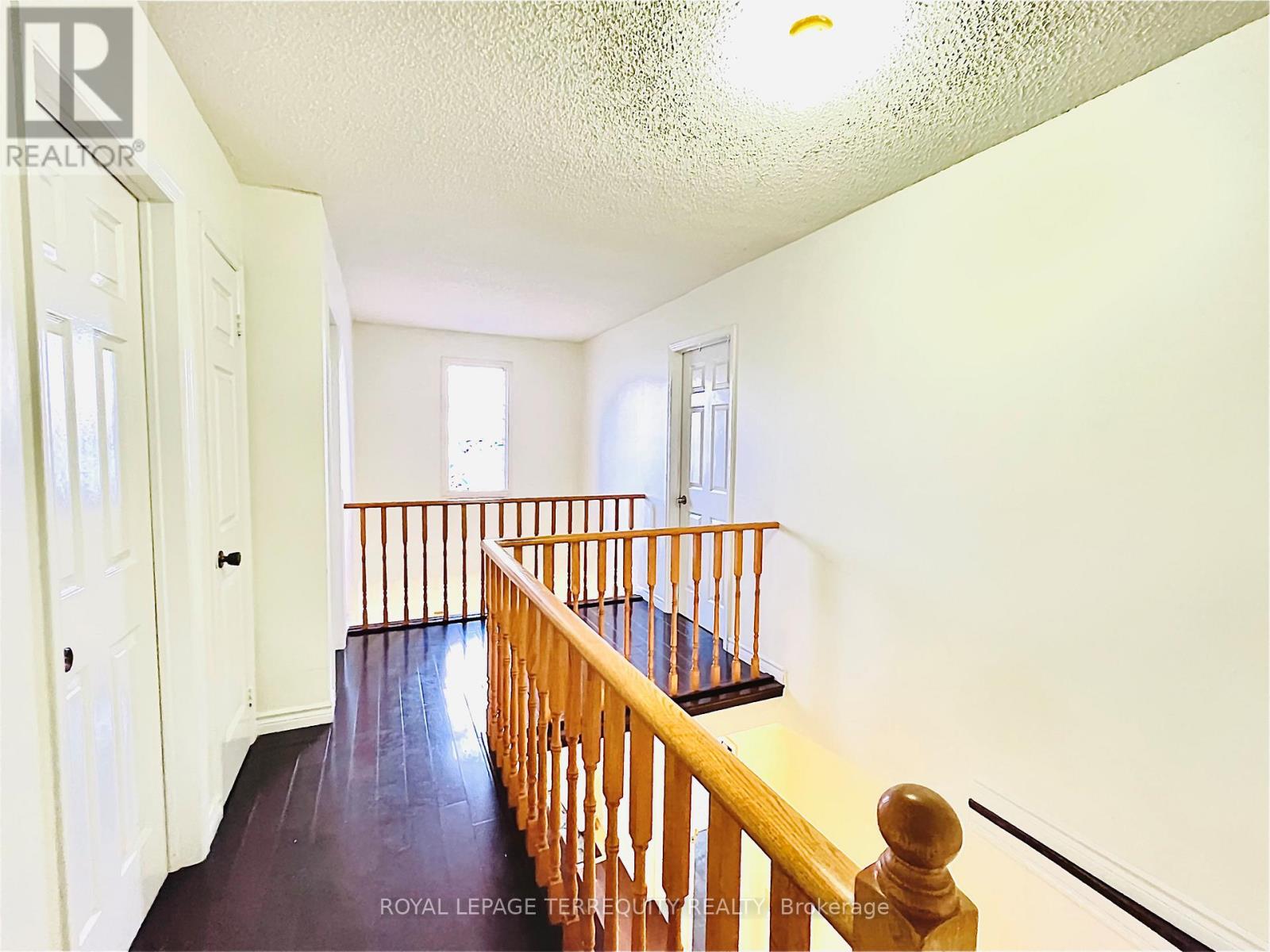 531 Loretta Court, Mississauga, Ontario  L5B 3S2 - Photo 11 - W12540214