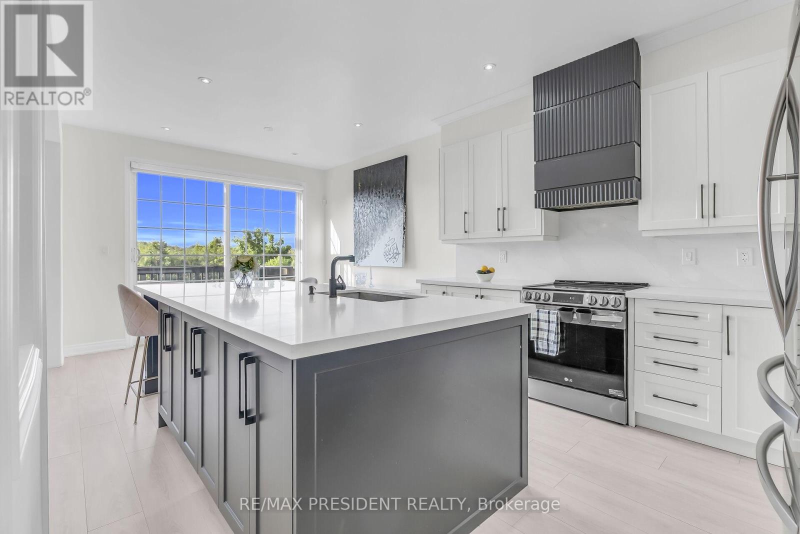 66 Bayhampton Drive, Brampton, Ontario  L6P 2S7 - Photo 16 - W12540222