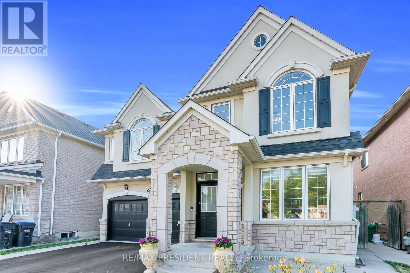 66 Bayhampton Drive, Brampton, Ontario  L6P 2S7 - Photo 2 - W12540222