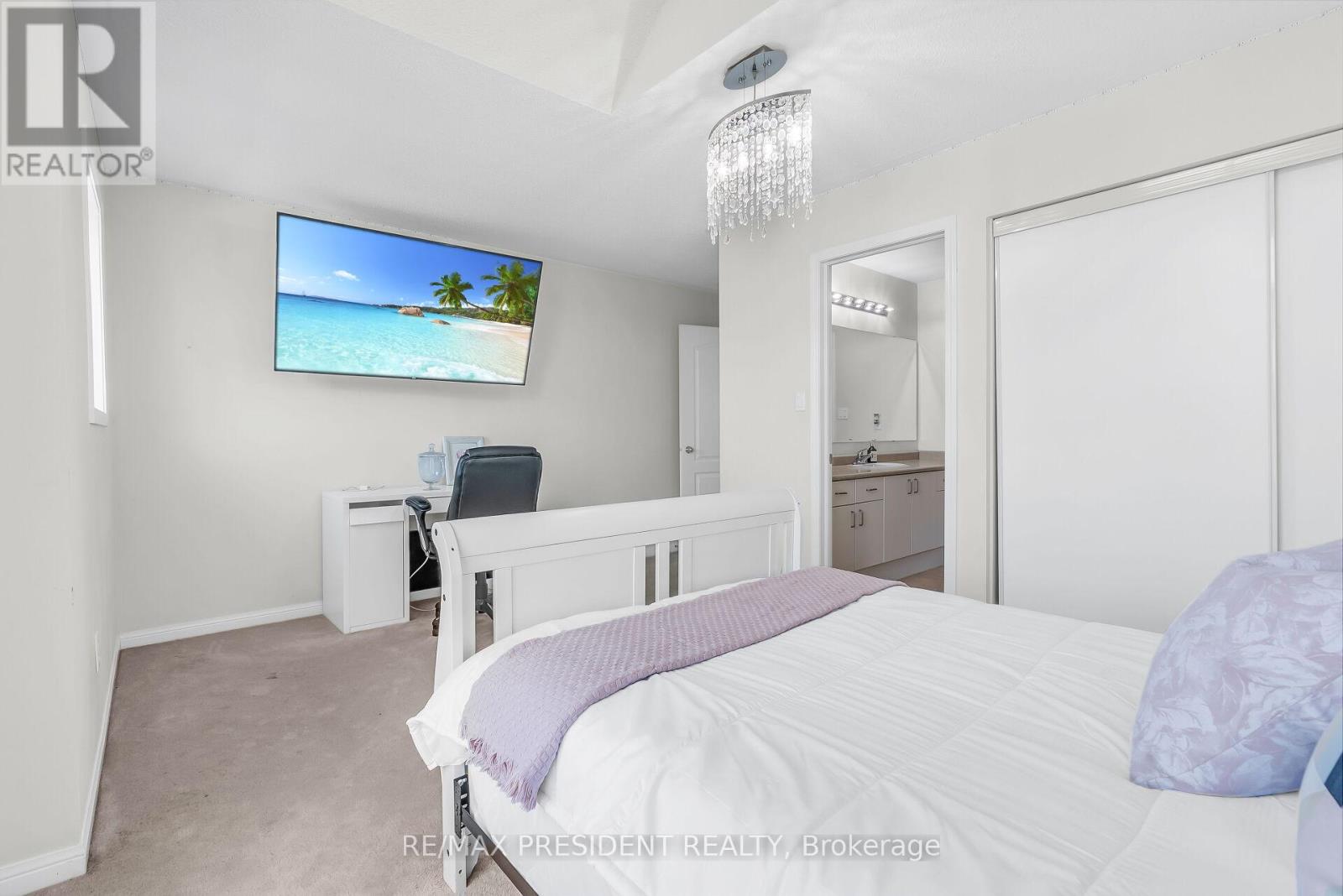 66 Bayhampton Drive, Brampton, Ontario  L6P 2S7 - Photo 27 - W12540222