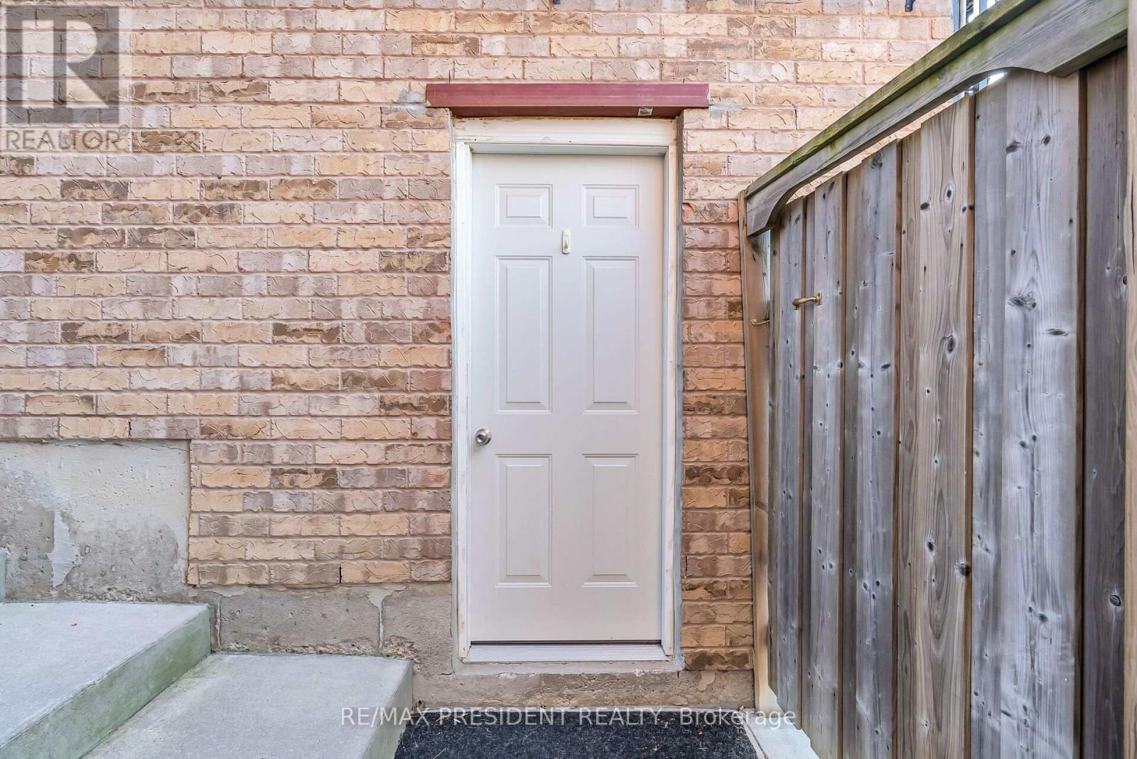 66 Bayhampton Drive, Brampton, Ontario  L6P 2S7 - Photo 38 - W12540222