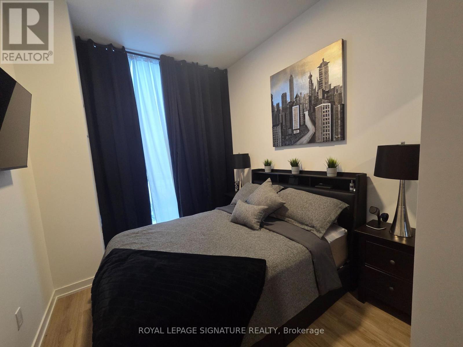 103 - 10 Lagerfeld Drive, Brampton, Ontario  L7A 5L3 - Photo 5 - W12540226