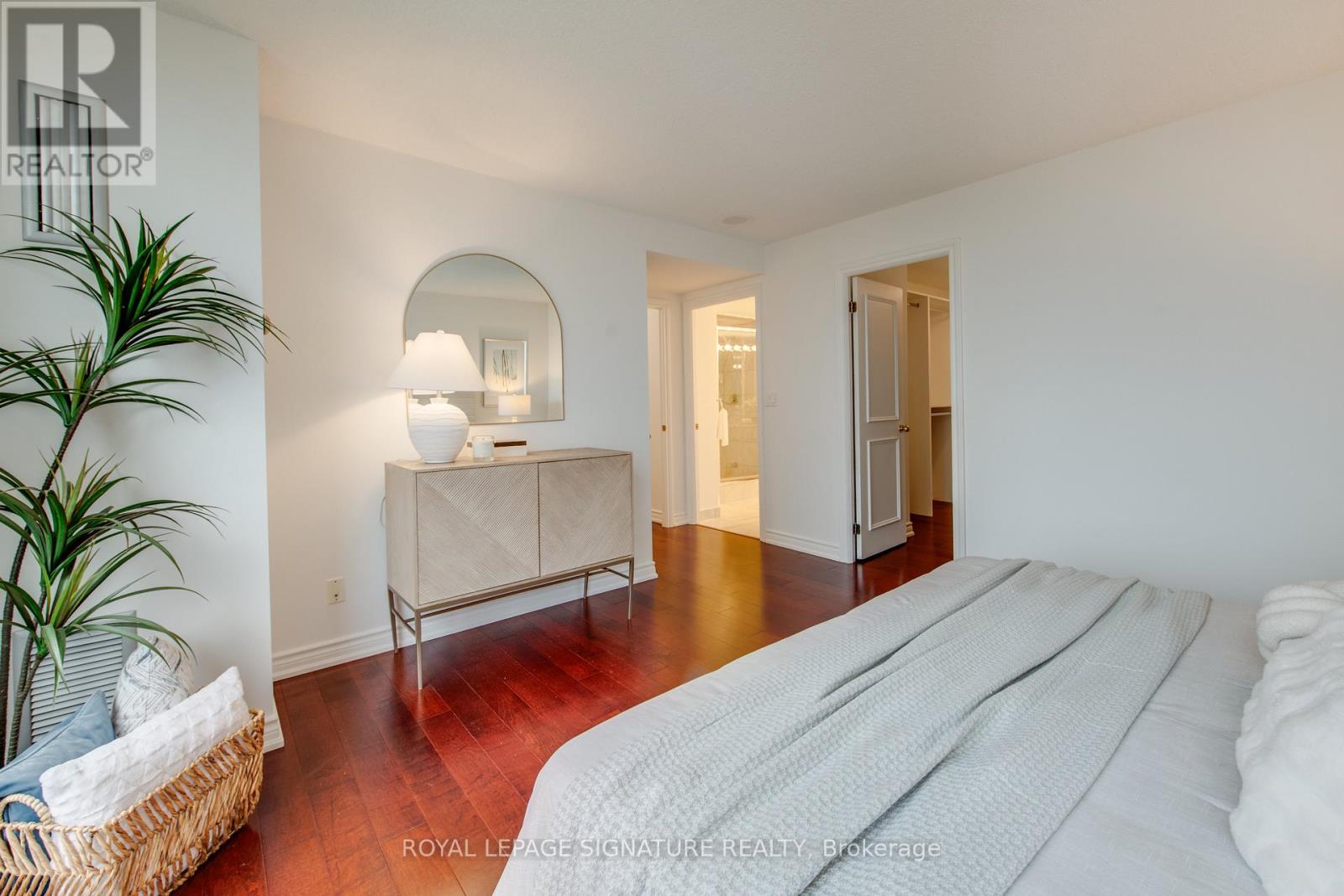 2108 - 1 Palace Pier Court, Toronto, Ontario  M8V 3W9 - Photo 18 - W12540248