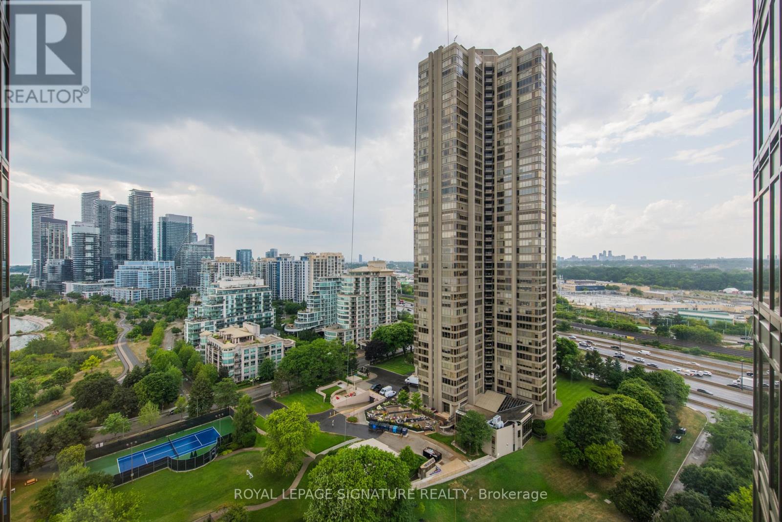 2108 - 1 Palace Pier Court, Toronto, Ontario  M8V 3W9 - Photo 24 - W12540248