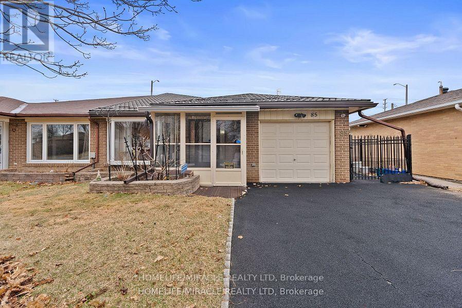 85 AUTUMN BOULEVARD, Brampton, Ontario
