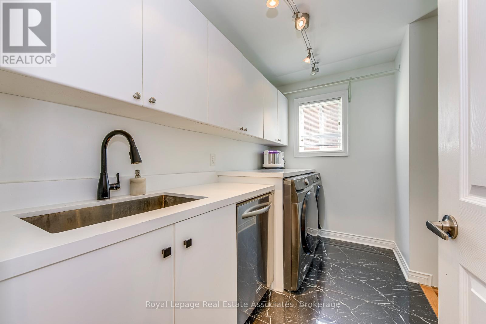 2535 Andover Road, Oakville, Ontario  L6H 6C3 - Photo 21 - W12540332