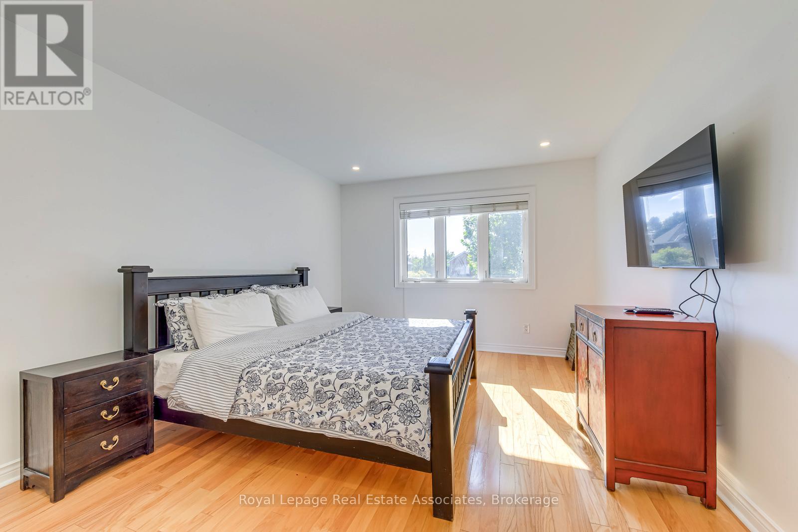 2535 Andover Road, Oakville, Ontario  L6H 6C3 - Photo 31 - W12540332