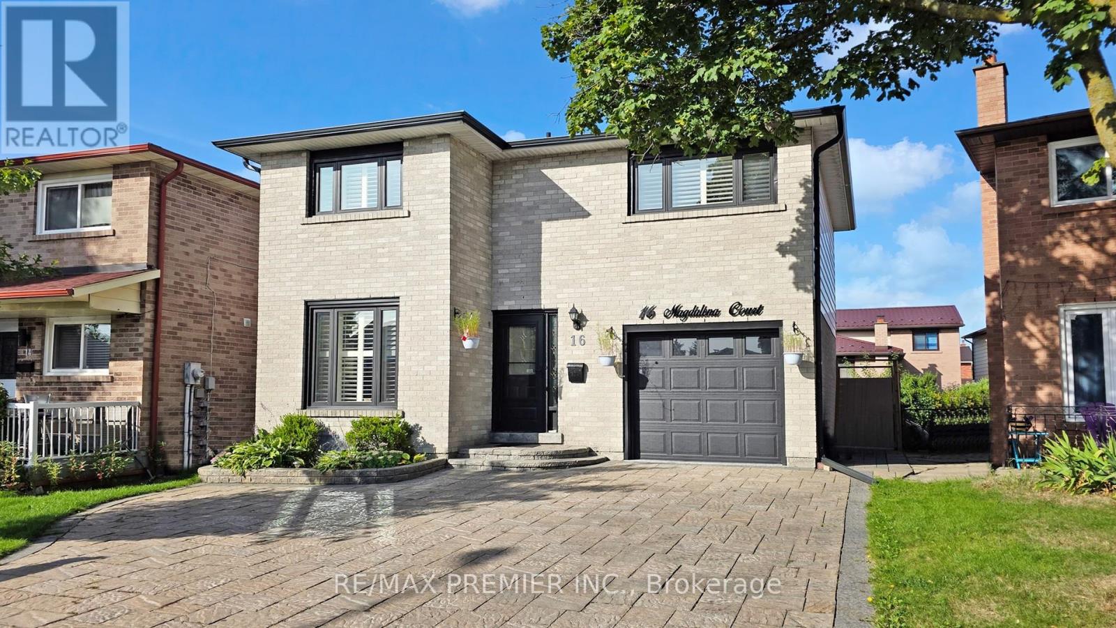 16 MAGDALENA COURT, Toronto, Ontario