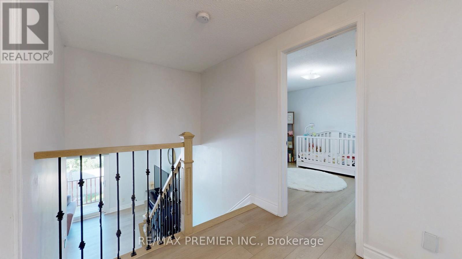 16 Magdalena Court, Toronto, Ontario  M9V 4S7 - Photo 20 - W12540364