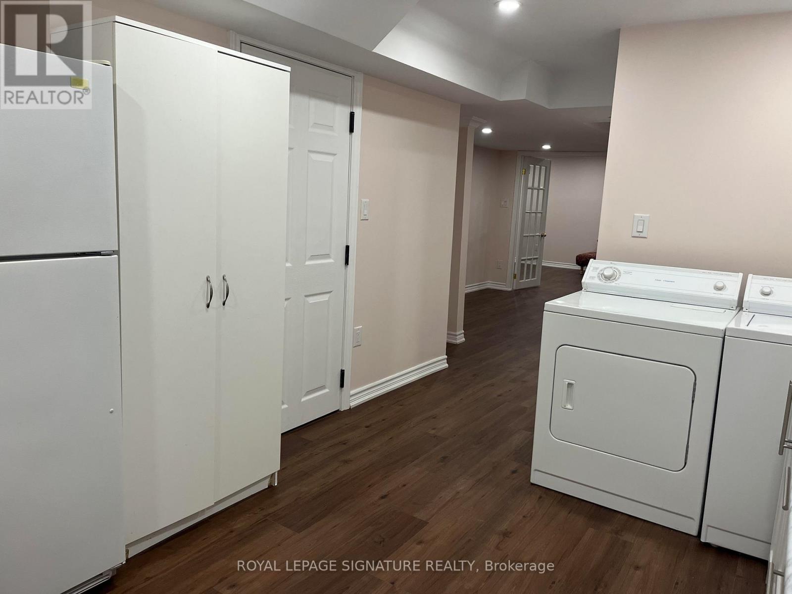 Bsmt - 2304 Bankside Drive, Mississauga, Ontario  L5M 6E1 - Photo 4 - W12540398