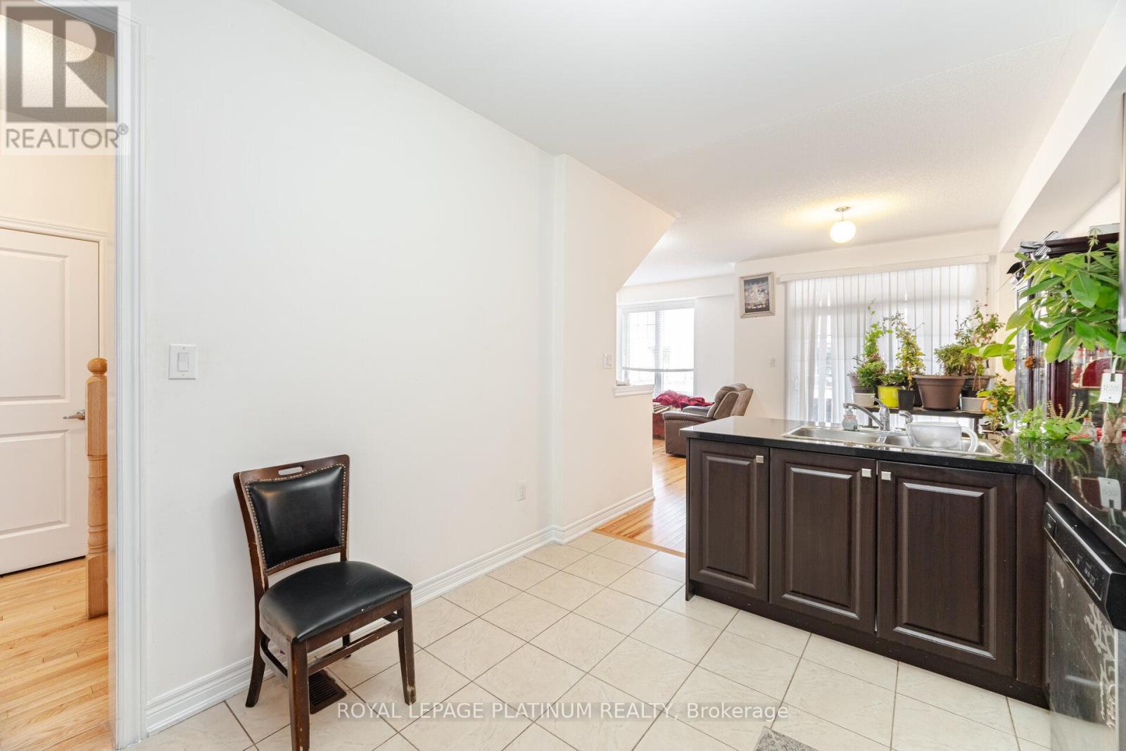 20 Haymarket Drive, Brampton, Ontario  L7A 5C3 - Photo 20 - W12540402