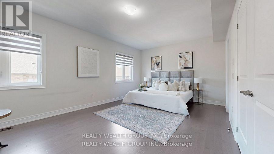 2421 Irene Crescent, Oakville, Ontario  L6H 7C5 - Photo 19 - W12540416