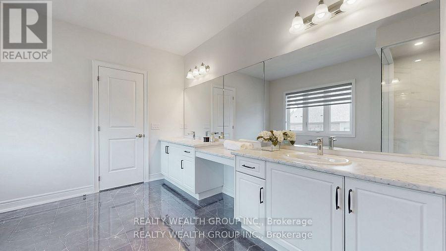 2421 Irene Crescent, Oakville, Ontario  L6H 7C5 - Photo 21 - W12540416