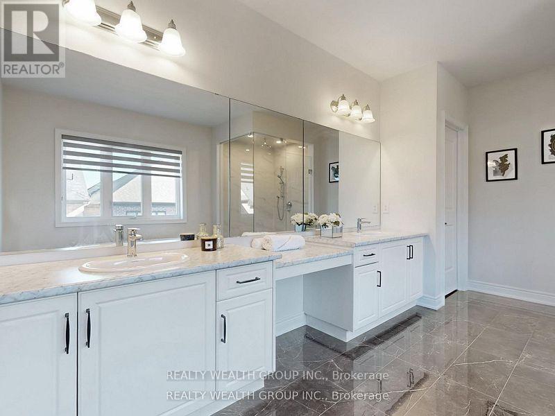 2421 Irene Crescent, Oakville, Ontario  L6H 7C5 - Photo 23 - W12540416