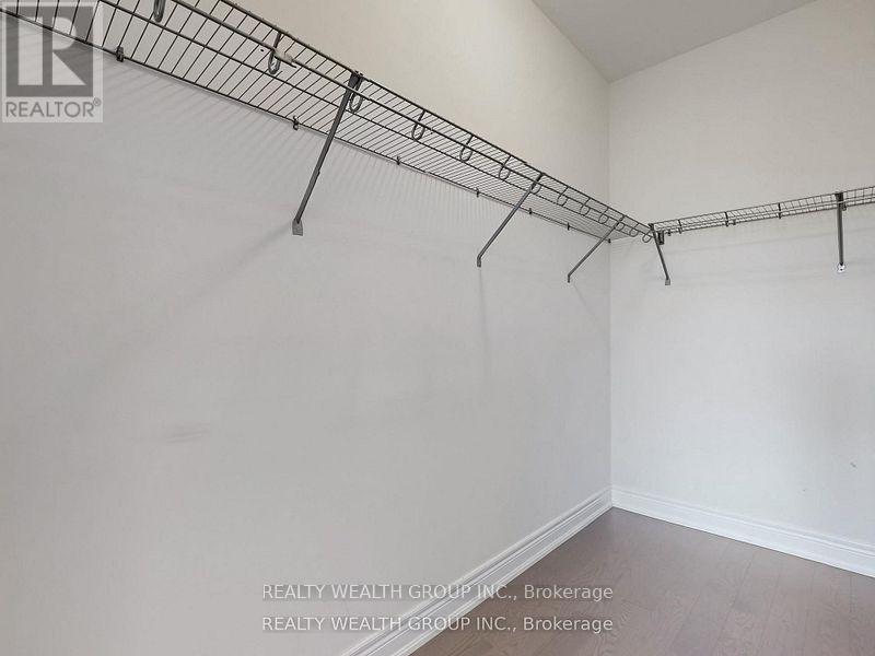 2421 Irene Crescent, Oakville, Ontario  L6H 7C5 - Photo 28 - W12540416