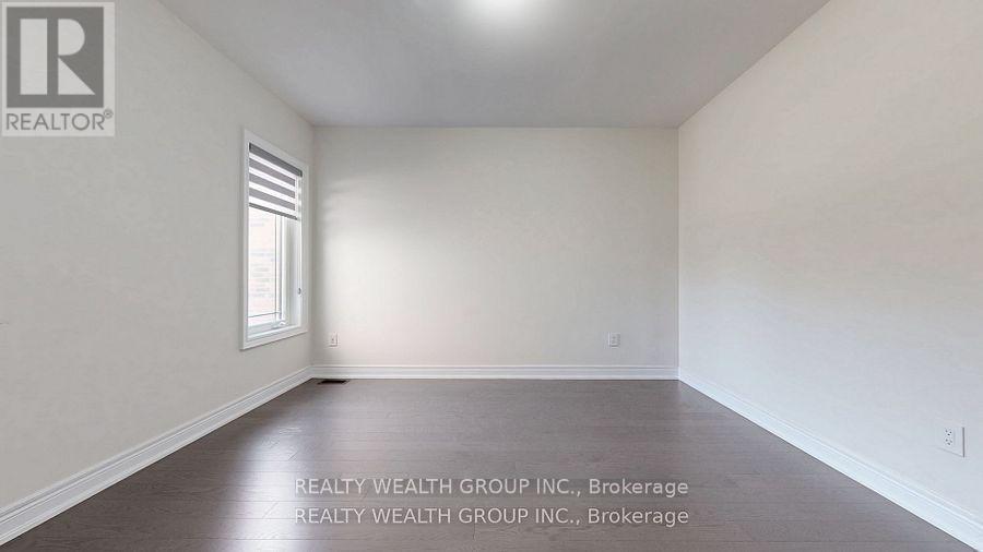 2421 Irene Crescent, Oakville, Ontario  L6H 7C5 - Photo 31 - W12540416