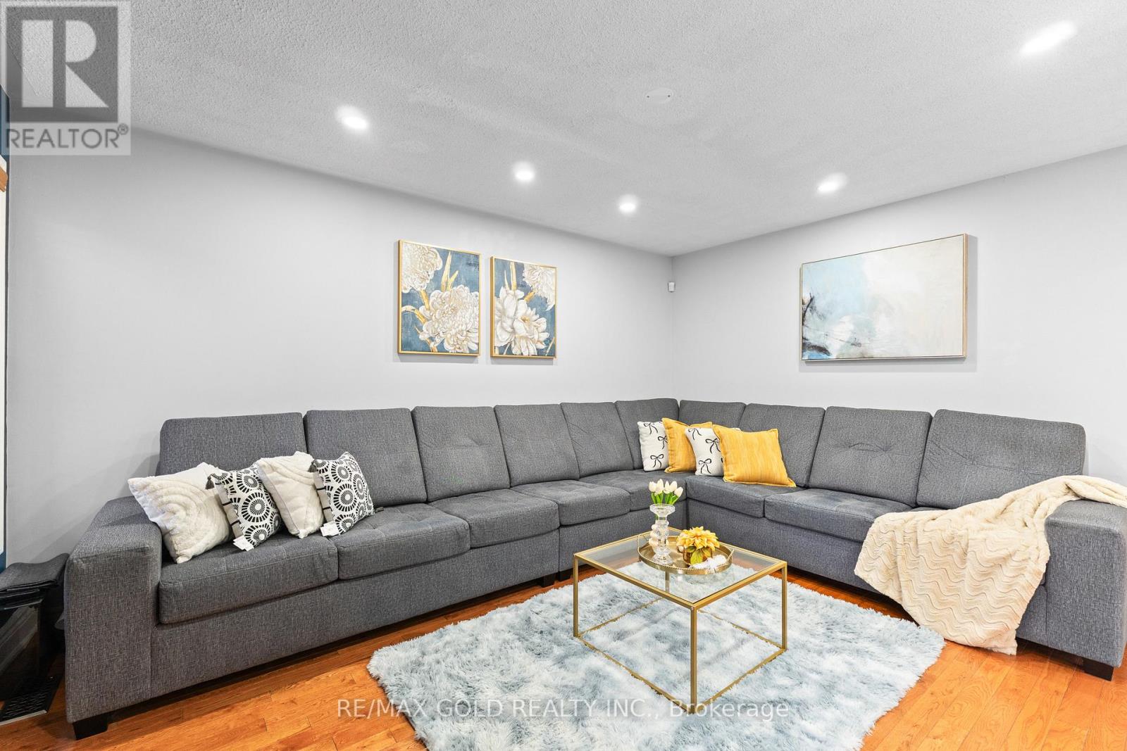 29 Zimmer Street, Brampton, Ontario  L6S 6L9 - Photo 21 - W12540424