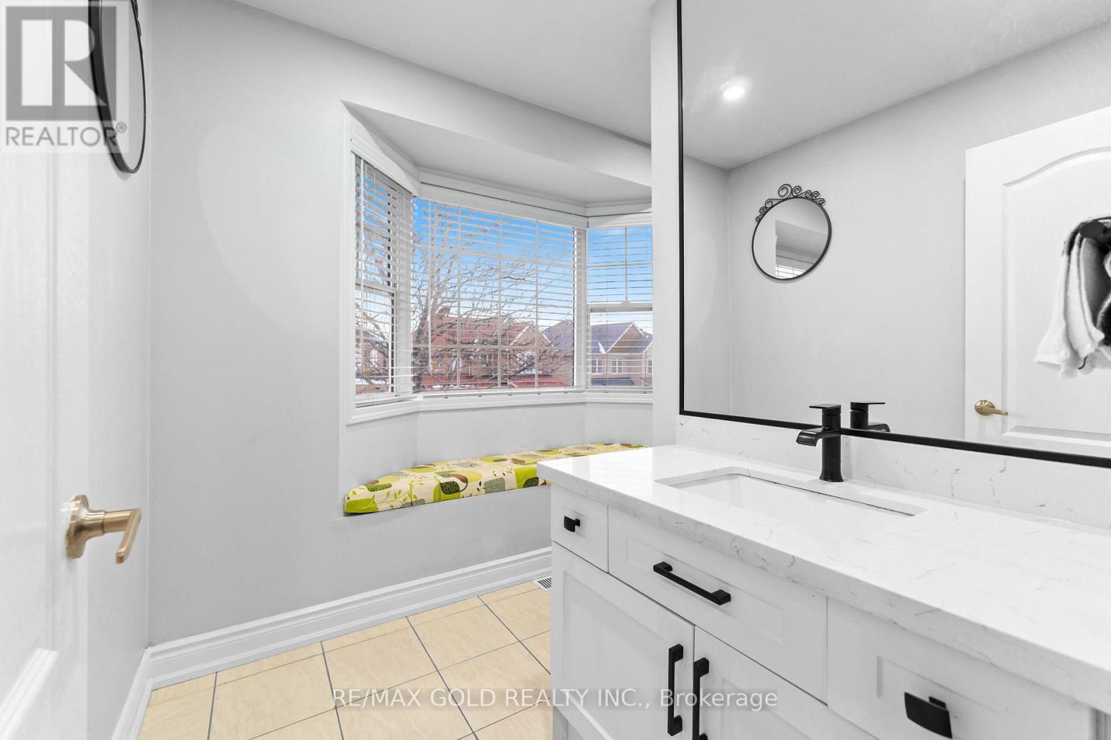 29 Zimmer Street, Brampton, Ontario  L6S 6L9 - Photo 33 - W12540424