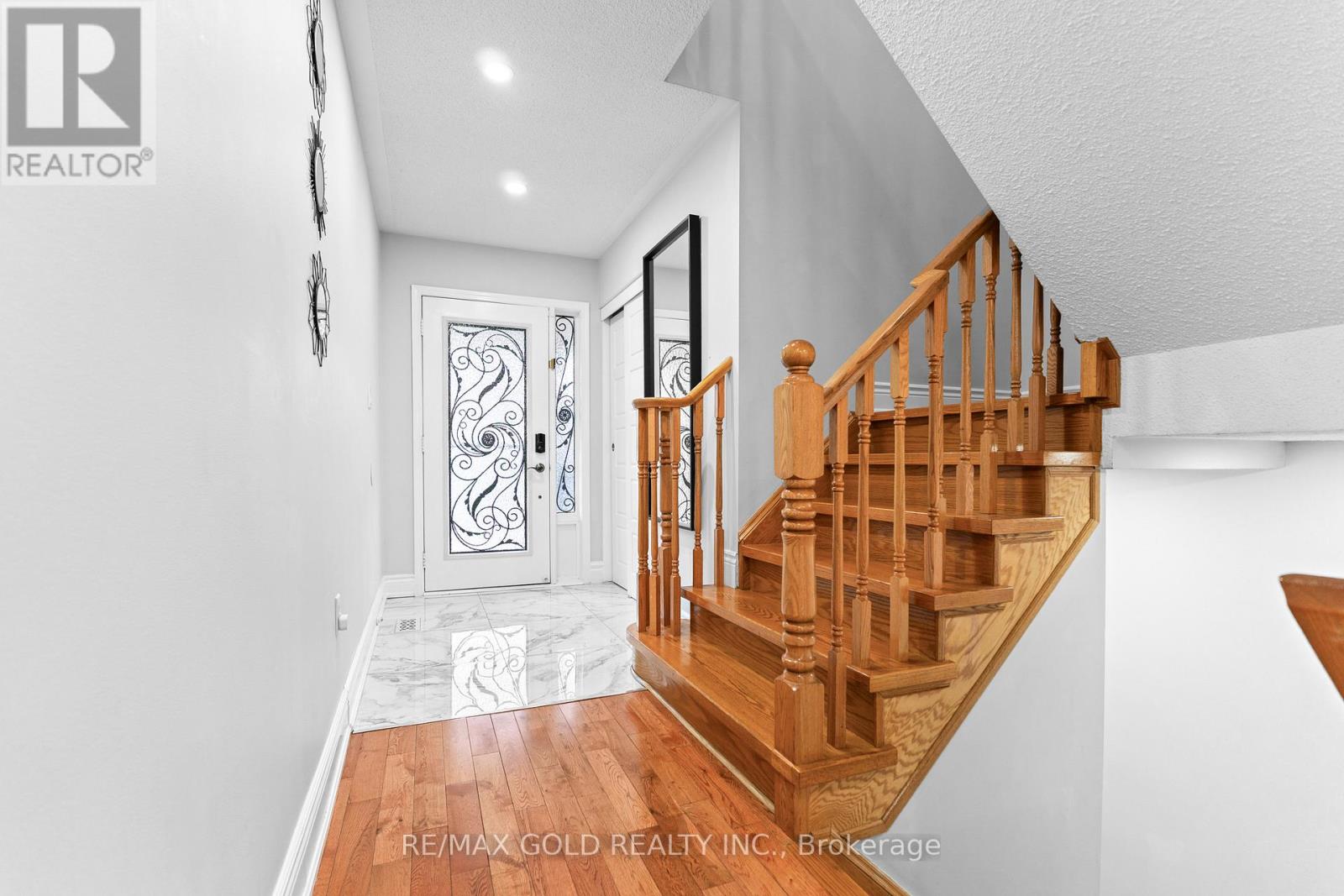 29 Zimmer Street, Brampton, Ontario  L6S 6L9 - Photo 7 - W12540424