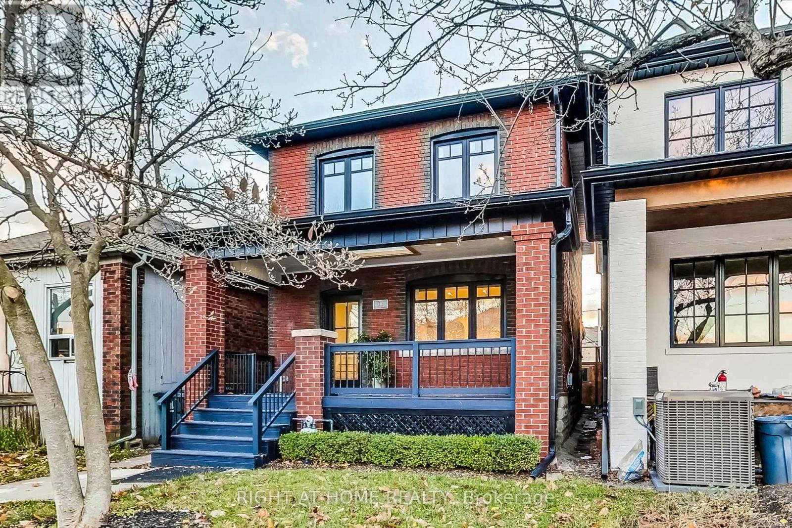 170 Fifth Street, Toronto, Ontario  M8V 2Z7 - Photo 2 - W12540456