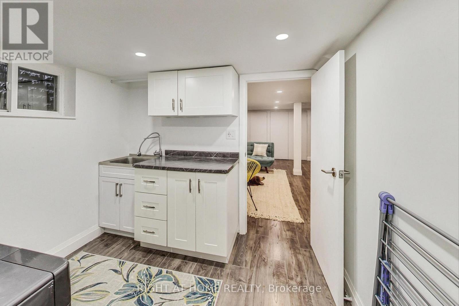 170 Fifth Street, Toronto, Ontario  M8V 2Z7 - Photo 23 - W12540456