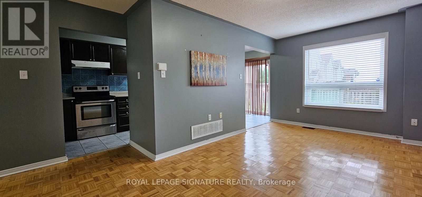 3085 Wrigglesworth Crescent, Mississauga, Ontario  L5M 6W6 - Photo 5 - W12540480