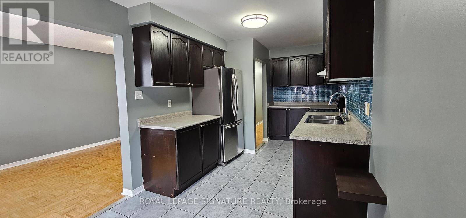 3085 Wrigglesworth Crescent, Mississauga, Ontario  L5M 6W6 - Photo 6 - W12540480