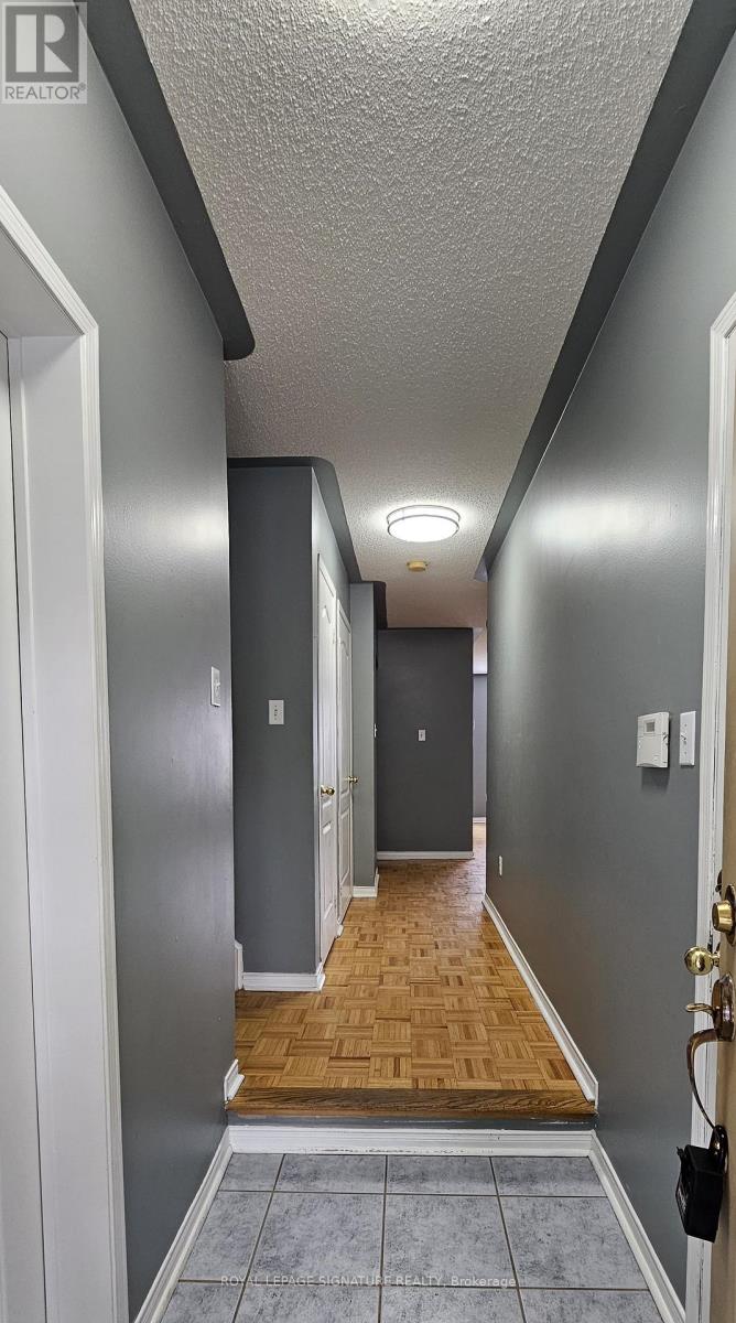 3085 Wrigglesworth Crescent, Mississauga, Ontario  L5M 6W6 - Photo 7 - W12540480