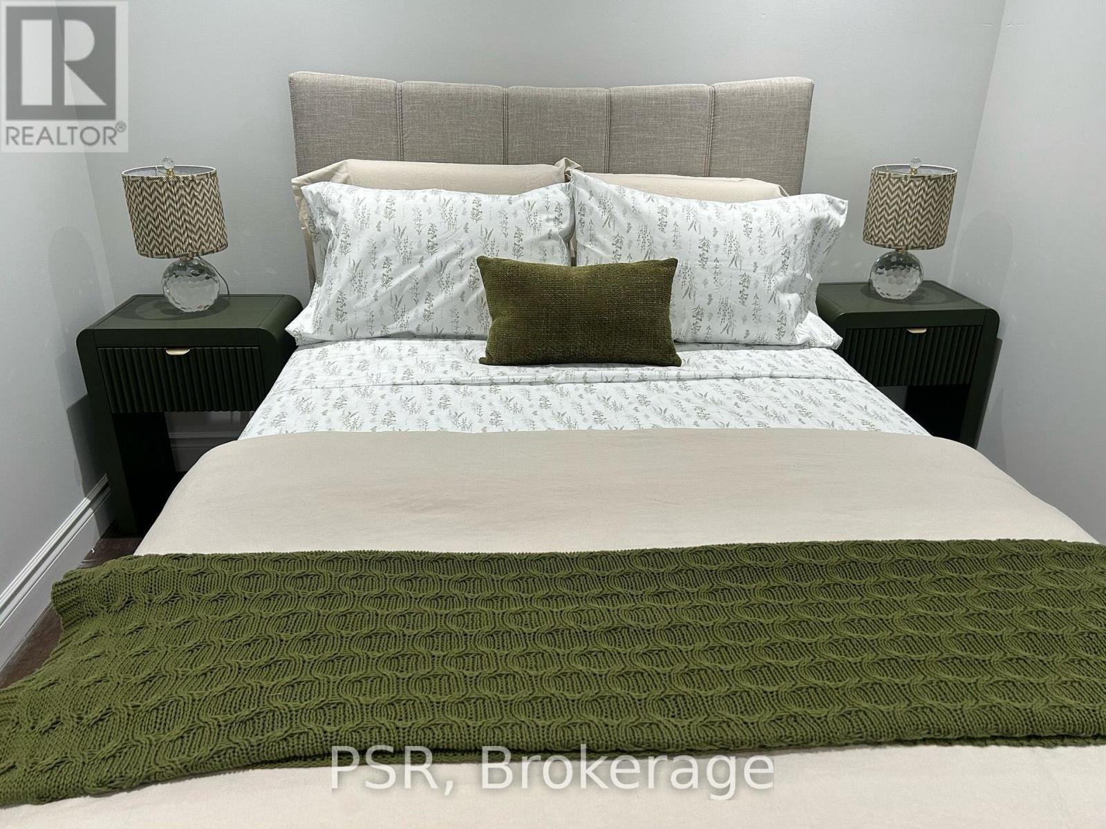 31 Monkton Circle, Brampton, Ontario  L6Y 0X7 - Photo 11 - W12540488