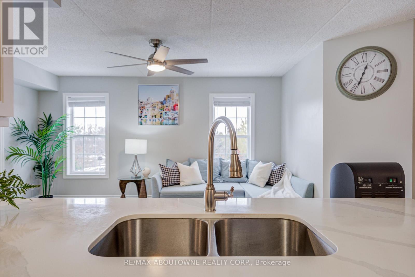 314 - 1460 Bishops Gate, Oakville, Ontario  L6M 4N5 - Photo 13 - W12540514