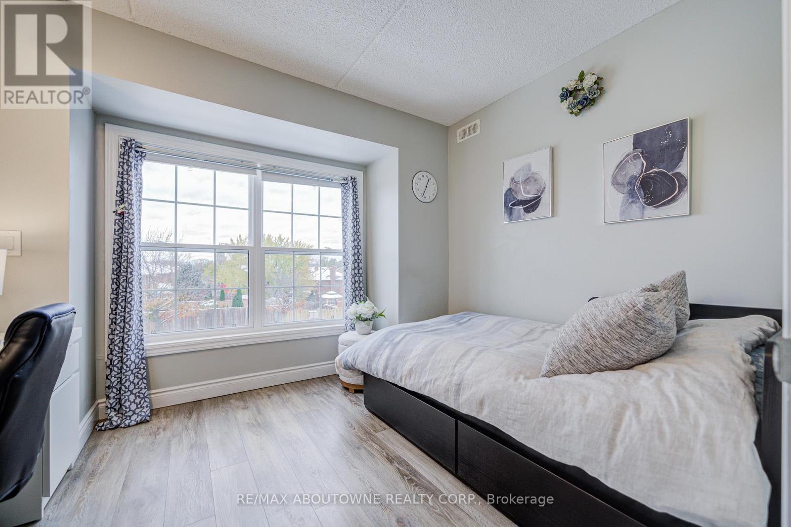 314 - 1460 Bishops Gate, Oakville, Ontario  L6M 4N5 - Photo 17 - W12540514