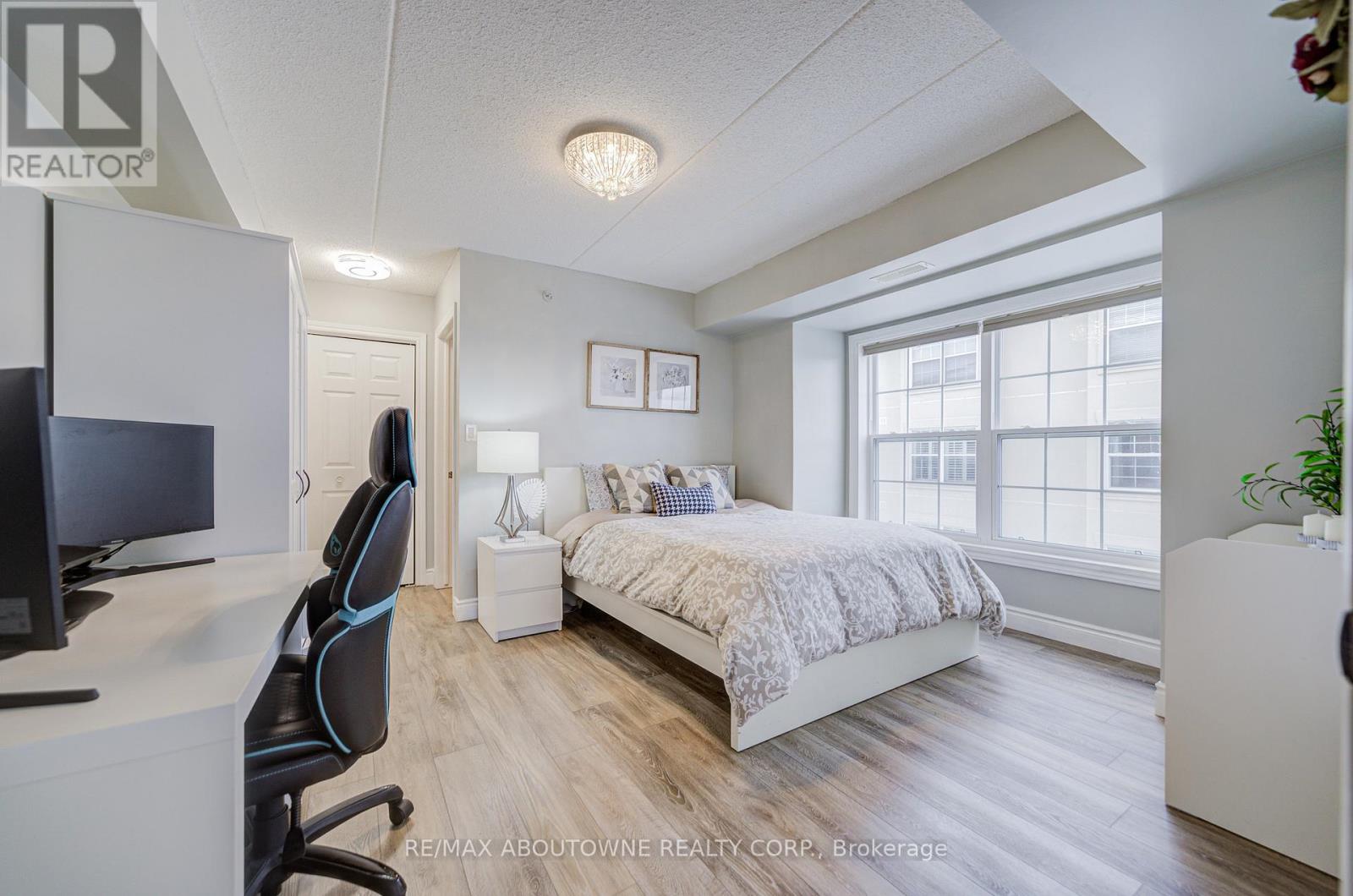 314 - 1460 Bishops Gate, Oakville, Ontario  L6M 4N5 - Photo 23 - W12540514