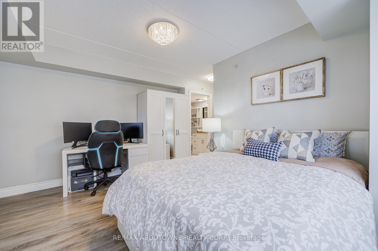 314 - 1460 Bishops Gate, Oakville, Ontario  L6M 4N5 - Photo 25 - W12540514