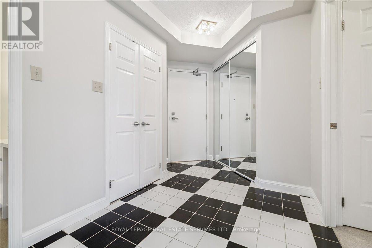 412 - 430 Pearl Street, Burlington, Ontario  L7R 4J8 - Photo 5 - W12540534