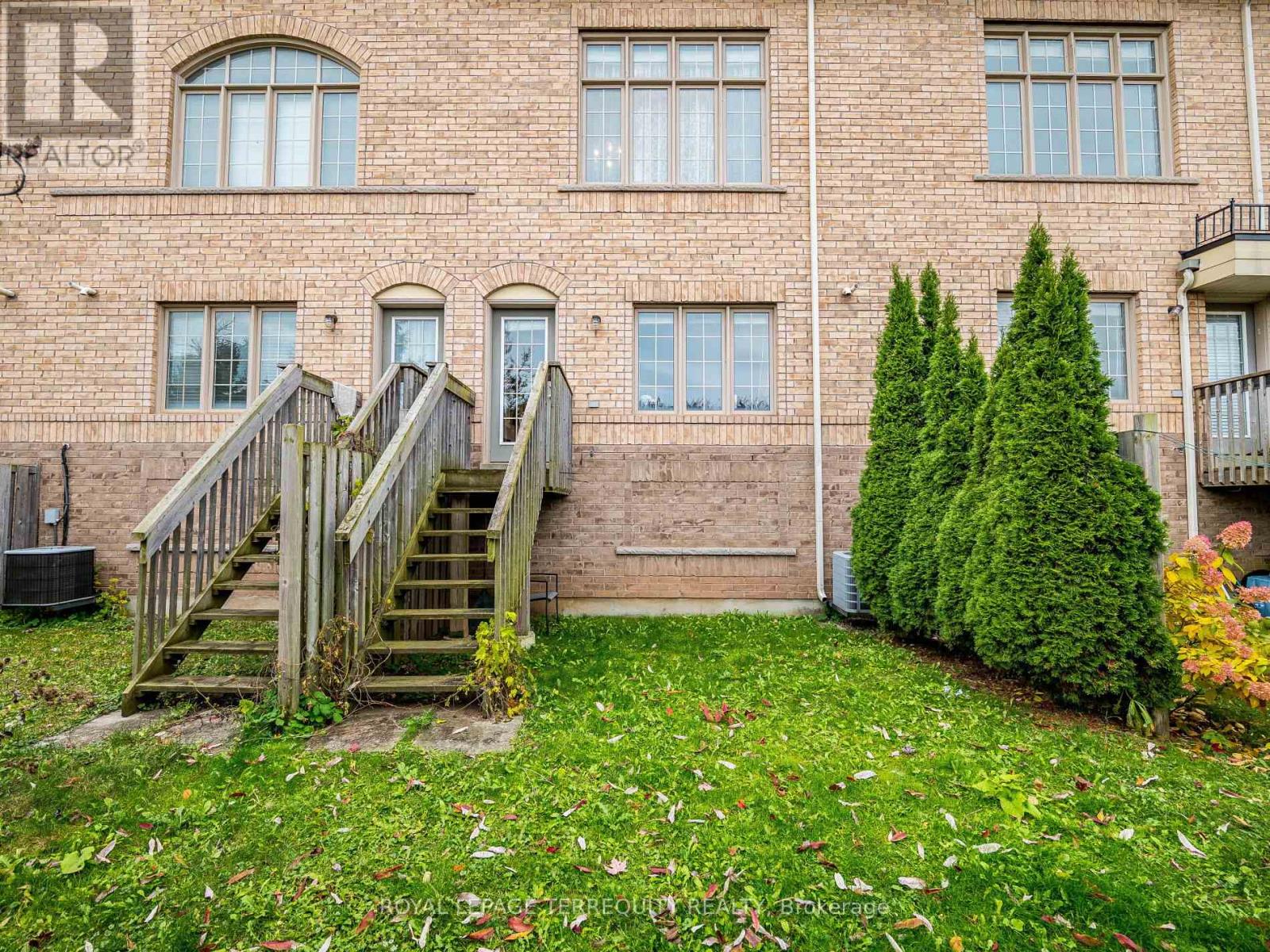 39 - 2171 Fiddlers Way, Oakville, Ontario  L6M 0R9 - Photo 2 - W12540556