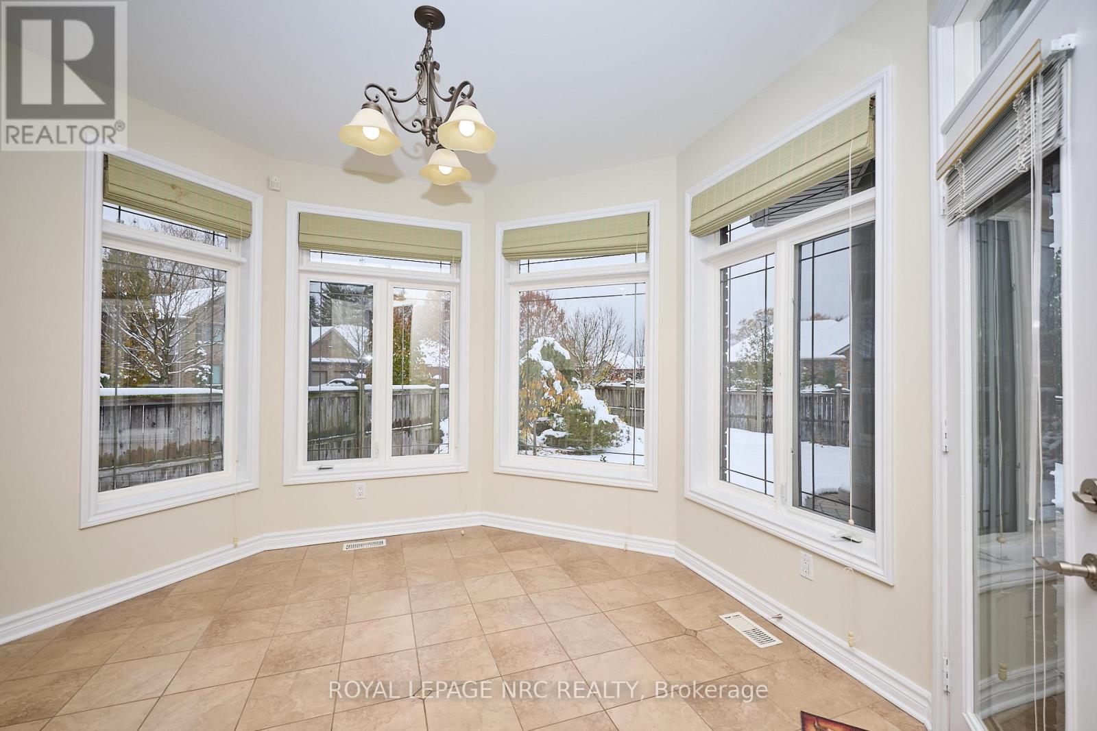 45 Timber Creek Crescent, Pelham, Ontario  L3E 0P3 - Photo 31 - X12538118