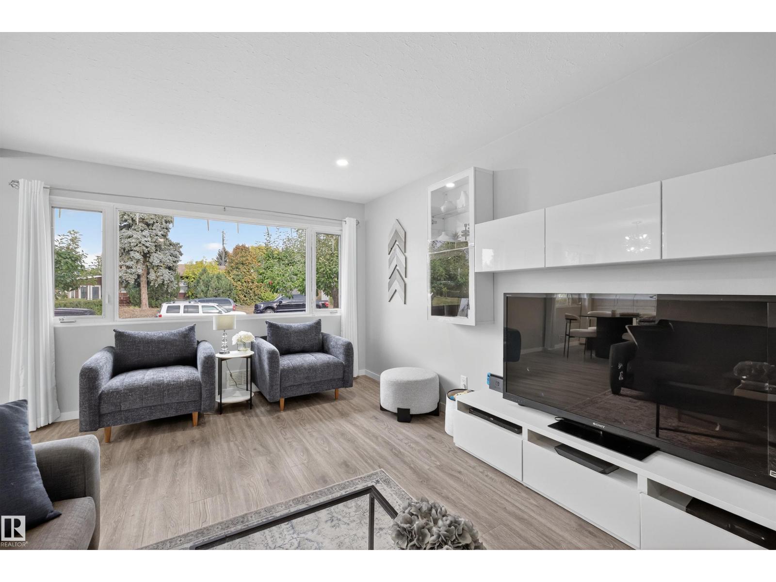 7719 71 Av Nw, Edmonton, Alberta  T6C 0A9 - Photo 6 - E4465569