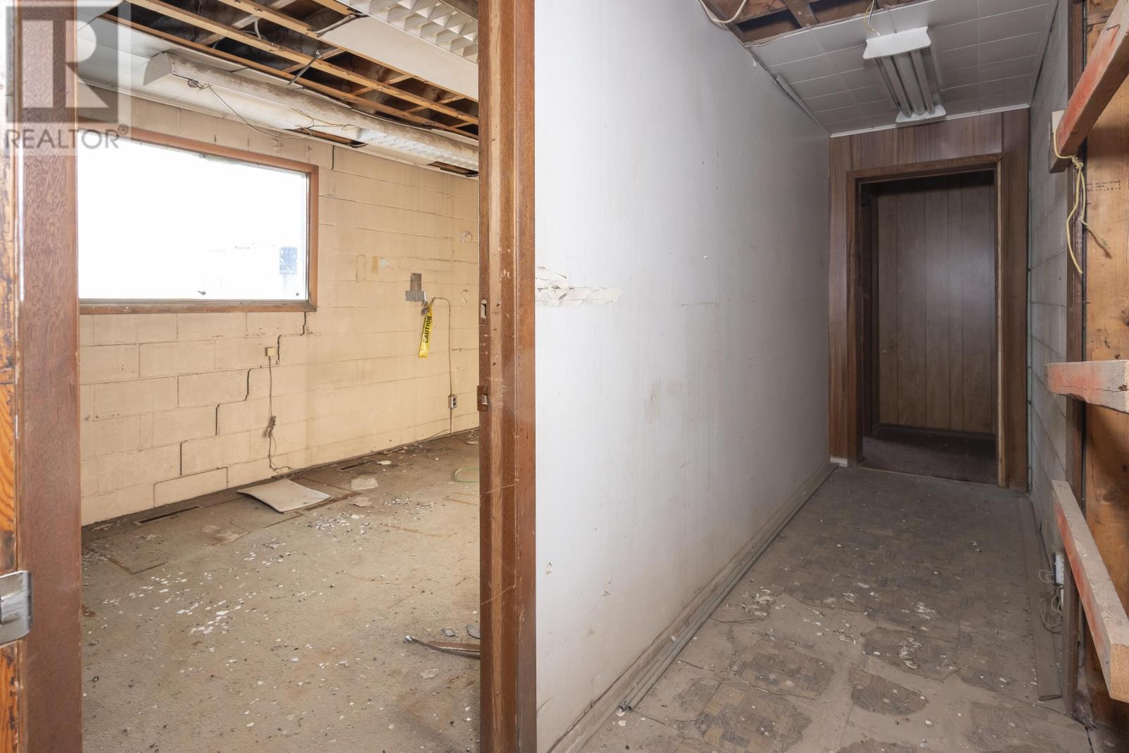 561 Tenth Ave., Thunder Bay, Ontario  P7B 2R3 - Photo 41 - TB253461