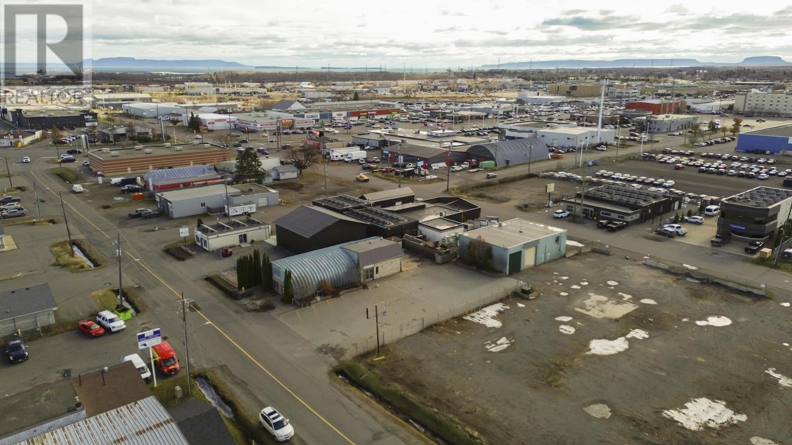 561 Tenth Ave., Thunder Bay, Ontario  P7B 2R3 - Photo 28 - TB253461