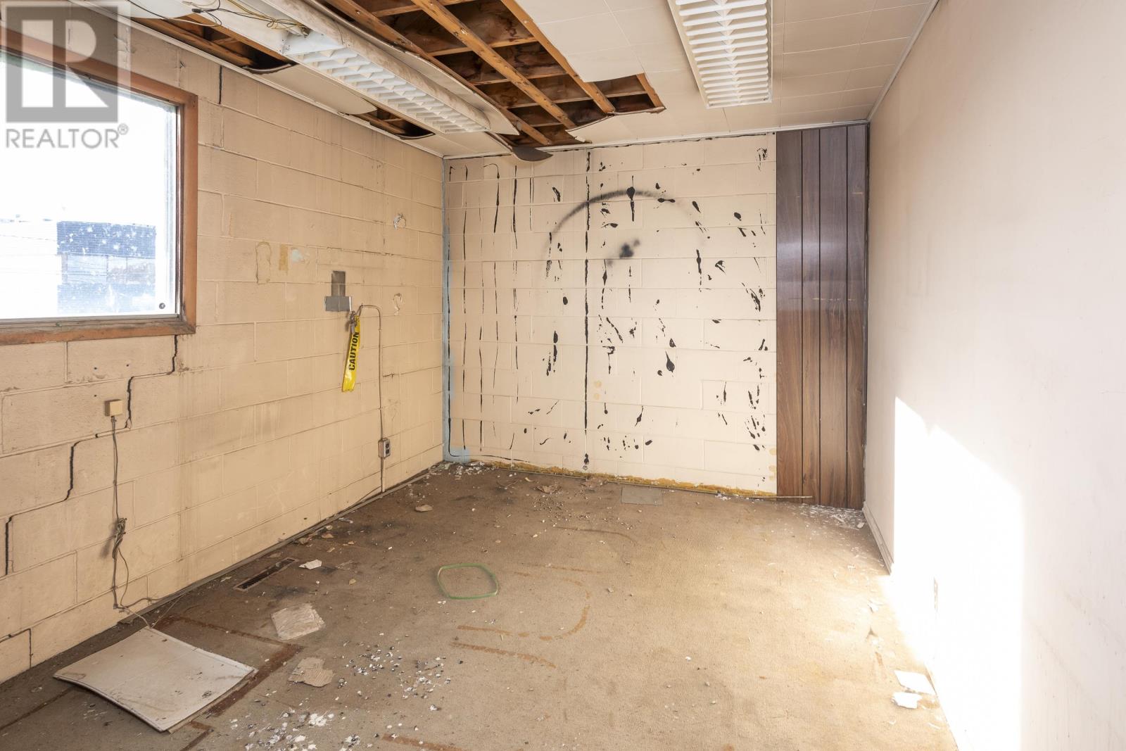 561 Tenth Ave., Thunder Bay, Ontario  P7B 2R3 - Photo 46 - TB253461