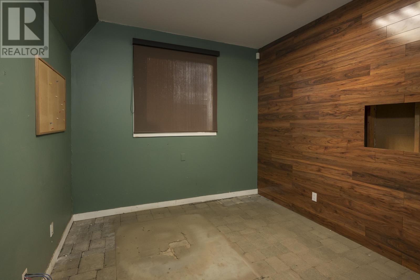 561 Tenth Ave., Thunder Bay, Ontario  P7B 2R3 - Photo 7 - TB253461