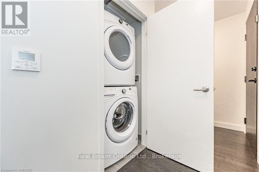 311 - 210 Sabina Drive, Oakville, Ontario  L6H 0W6 - Photo 13 - W12540620