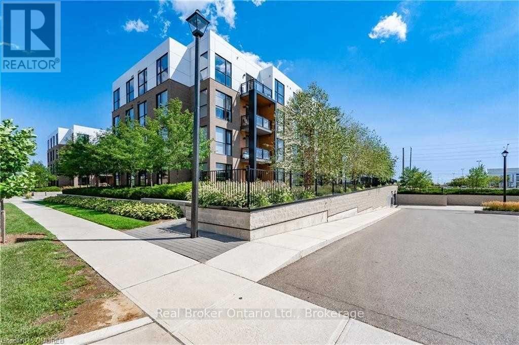 311 - 210 Sabina Drive, Oakville, Ontario  L6H 0W6 - Photo 4 - W12540620