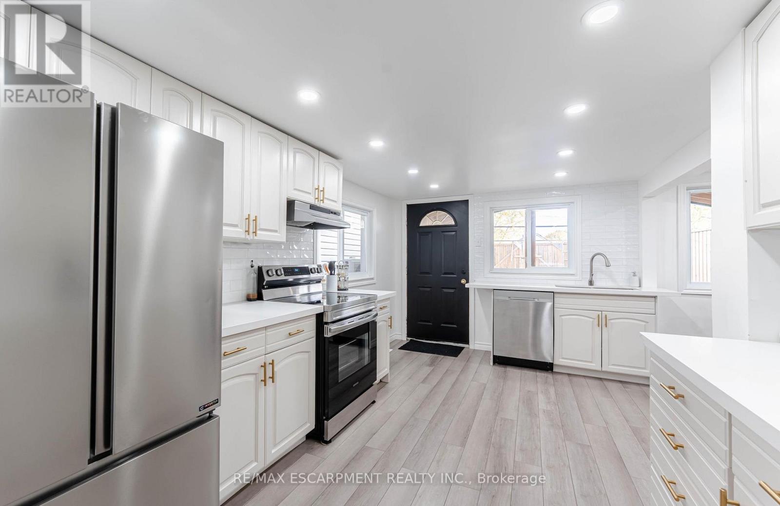 284 Paling Avenue, Hamilton, Ontario  L8H 5J9 - Photo 13 - X12540242